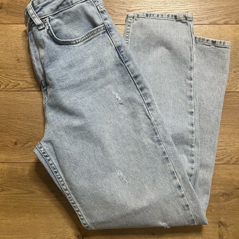 Cracpot Mom Fit Light Blue Jeans - Size 26, High Rise, Almost New - Picture 10 of 12
